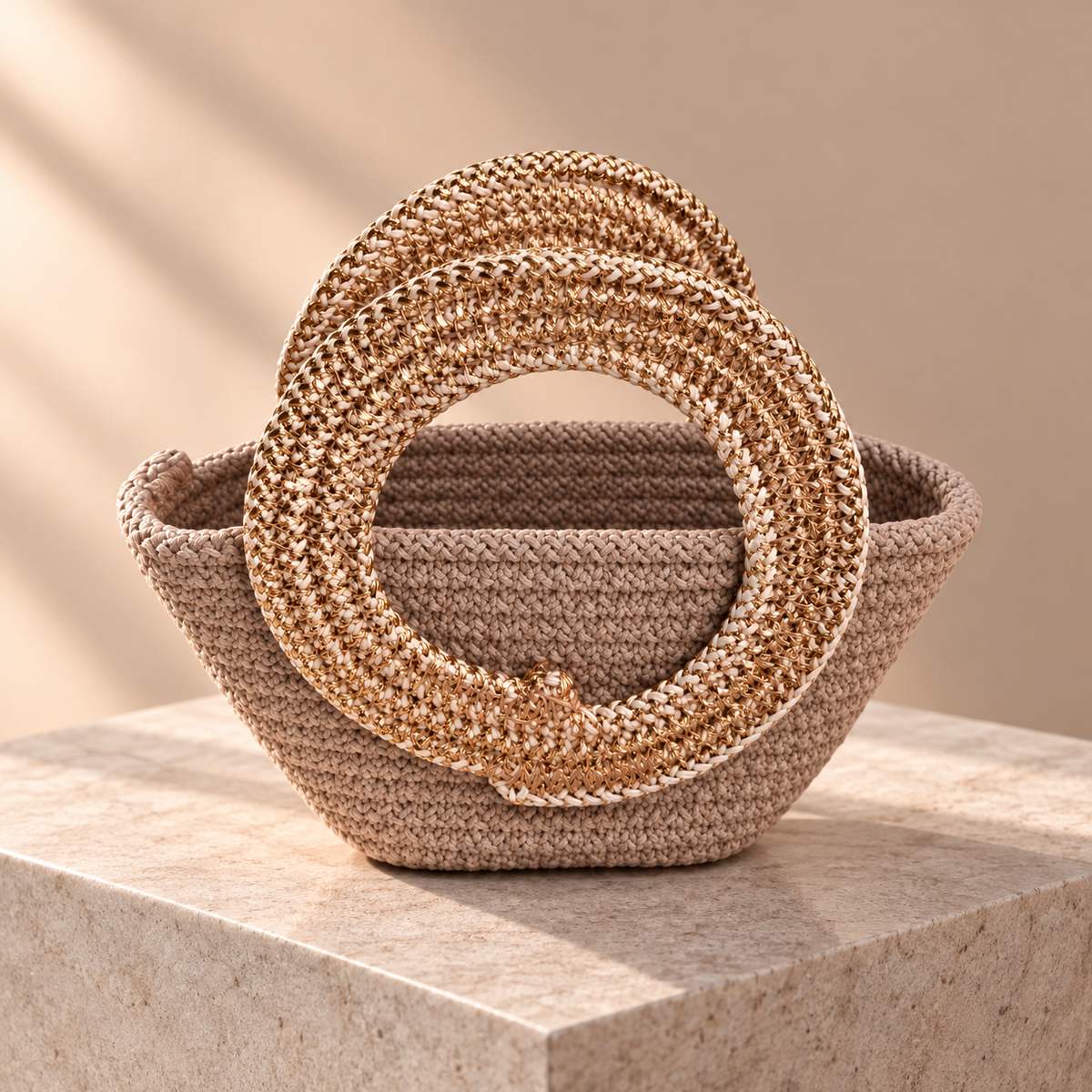 Nova Golden Crochet Bag (2)