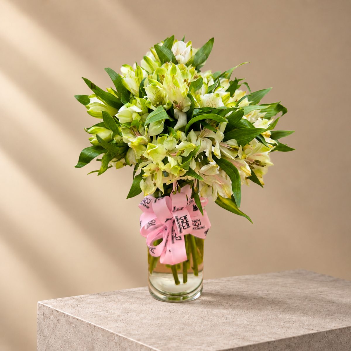 Morning Breeze Vase (2)