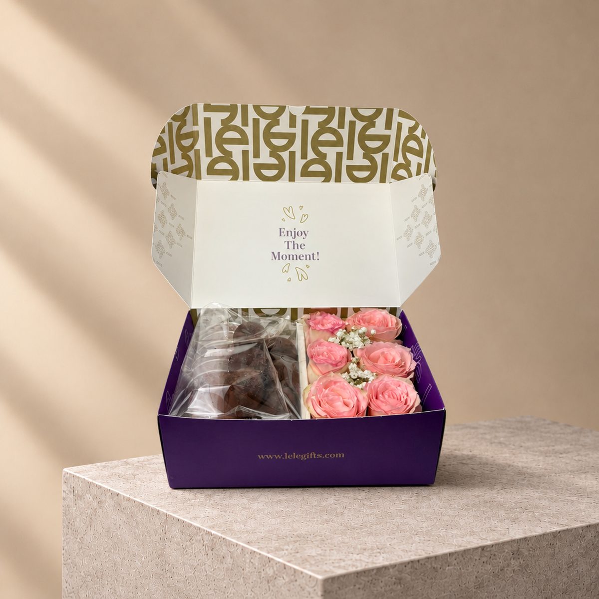 Hot Chocolate Balls Box with Roses (2)