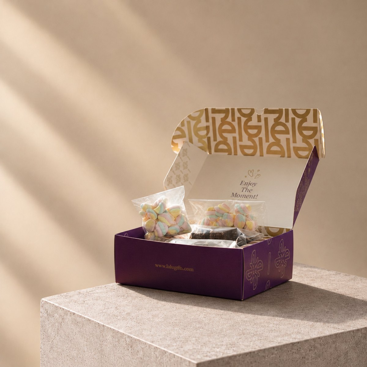Hot Chocolate Balls Box with Roses (5)