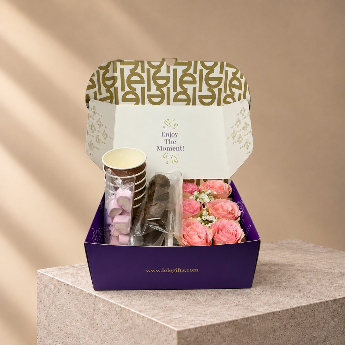Hot Chocolate Balls Box with Roses (6)