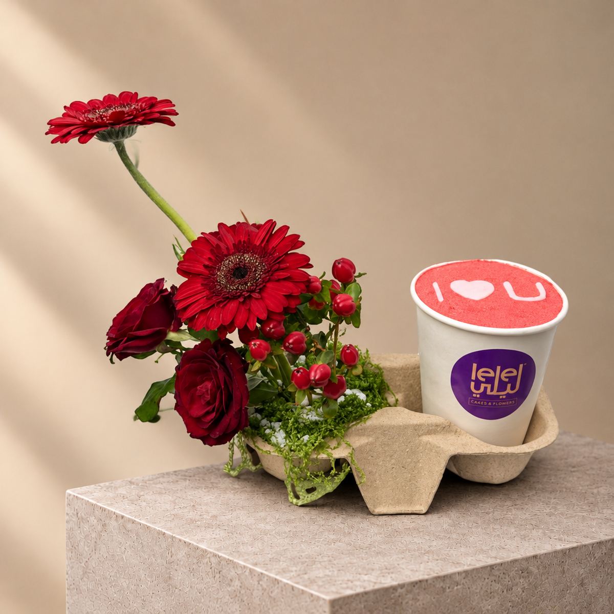 Red Cake Cup with Gerbera (3)