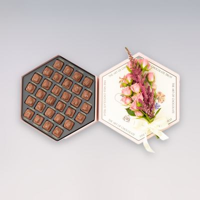 ورد وردي مع بيكان الكراميل المملح