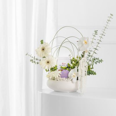 فازة النقاء مع عطر بلوم اوف روز من جيرلان