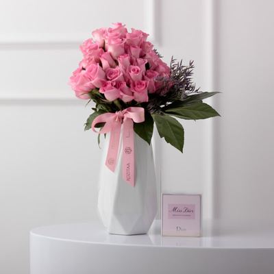 50 Pink Roses with Miss Dior