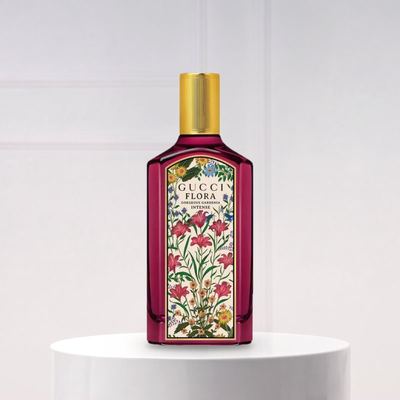 Flora Gorgeous Gardenia Intense by Gucci