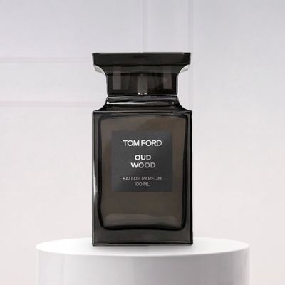عطر عود وود من توم فورد