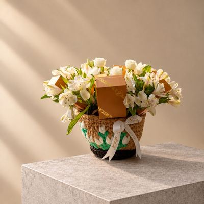 سلة كروشيه مع عطور الدخيل